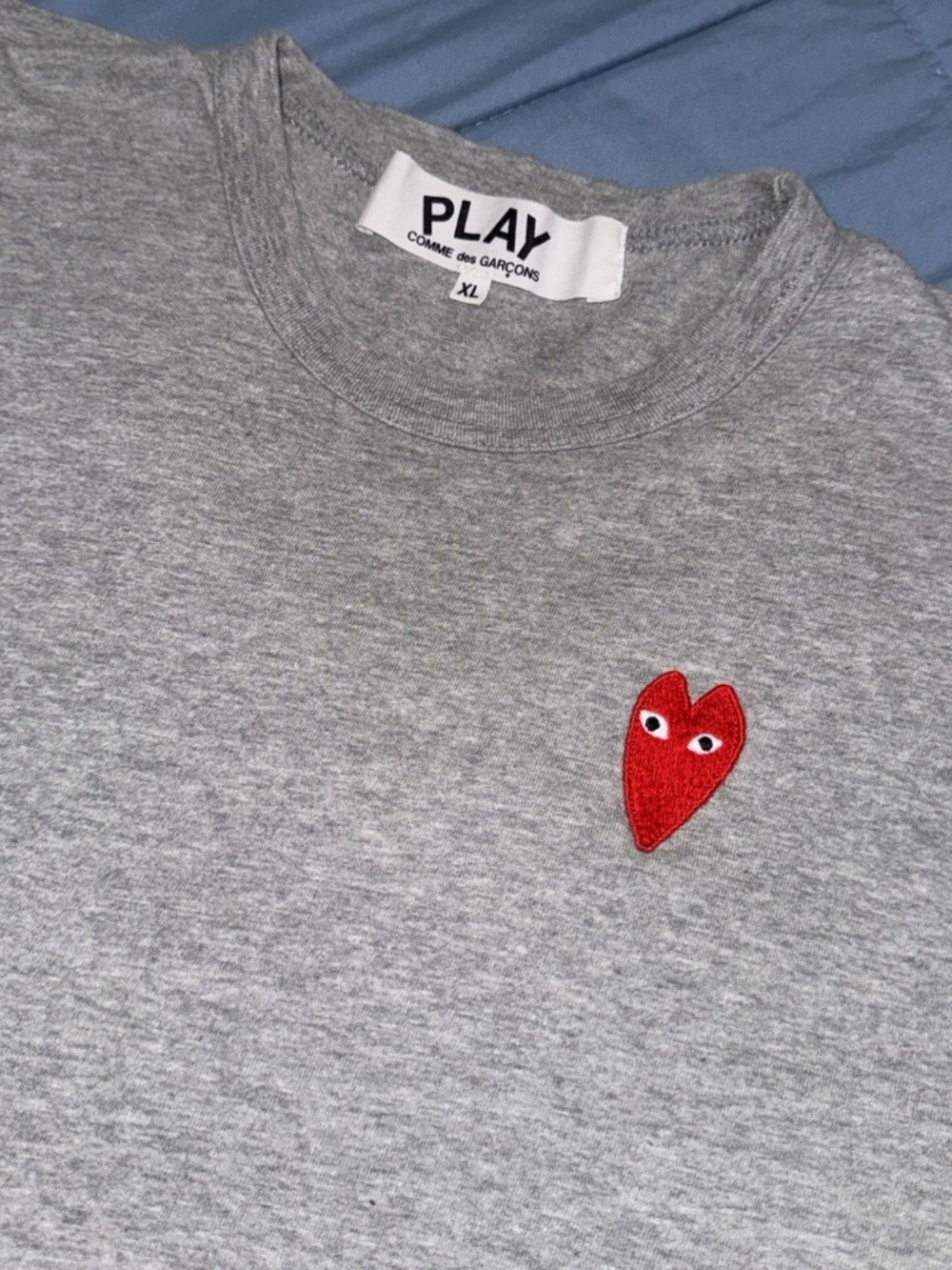Comme des Garcons PLAY Men’s Gray Heart Logo Crew Neck Cotton Tee Size XL